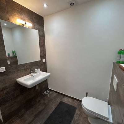 Alquiler de un acogedor apartamento de 2 habitaciones, 52 m², Staré Mesto, Bratislava, Eslovaquia